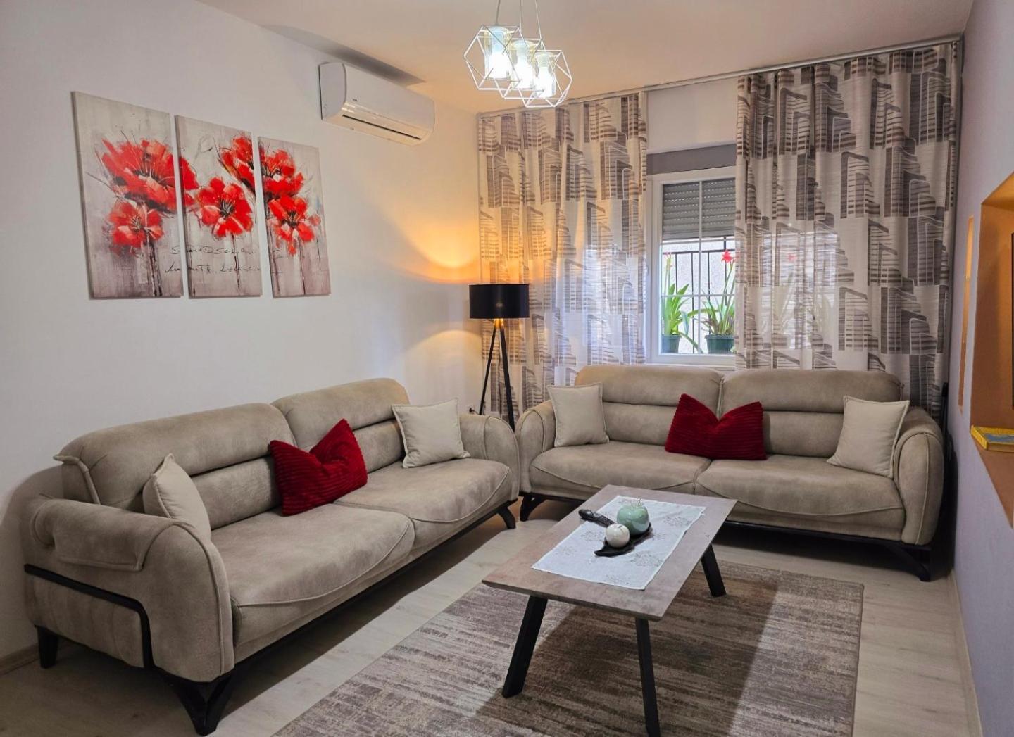 Grace'S Centre Apartment Szkodra Zewnętrze zdjęcie